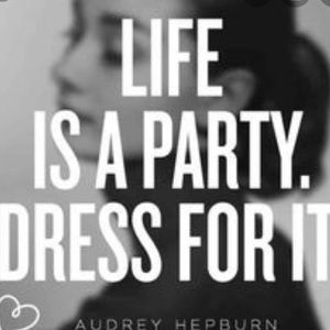 MAKE ME AN OFFER! 😊👍